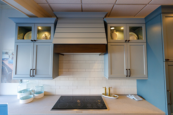 Smooth Countertop and Cabinets